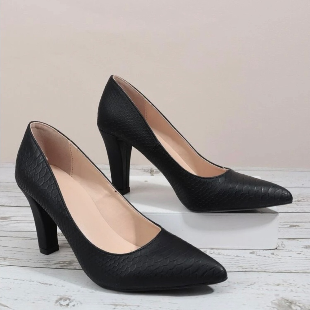 Mid size heels
